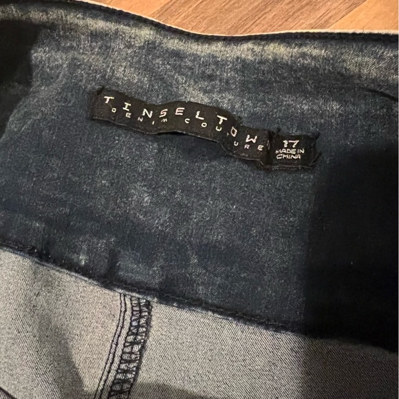 Tinsel Town High Waisted Shorts - Picture 3 of 4